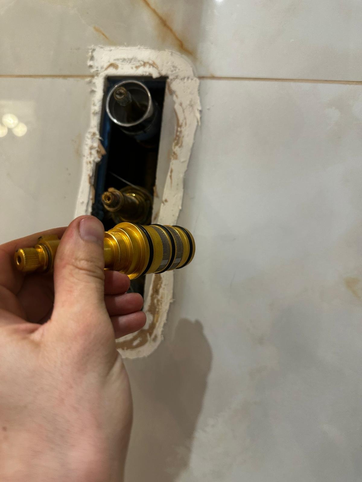 Thermostatic cartridge valve replacement